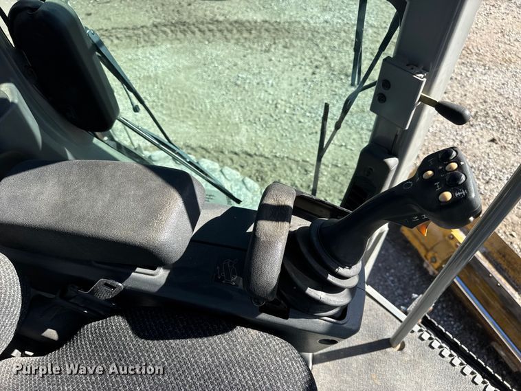 image for item DW6666 2009 Caterpillar 140M motor grader