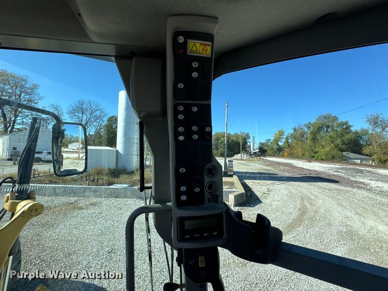 image for item DW6666 2009 Caterpillar 140M motor grader