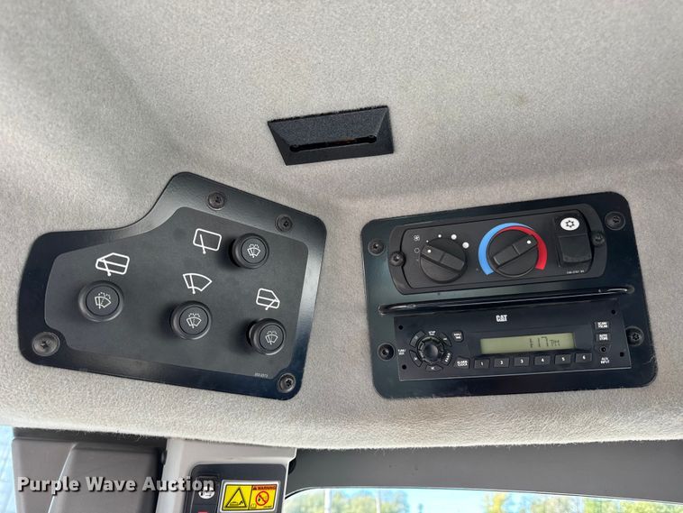 image for item DW6666 2009 Caterpillar 140M motor grader