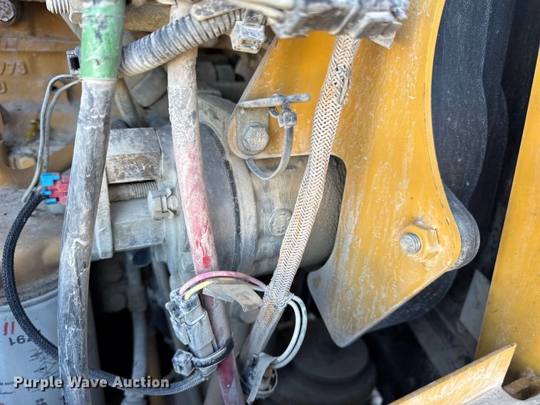 image for item DW6666 2009 Caterpillar 140M motor grader