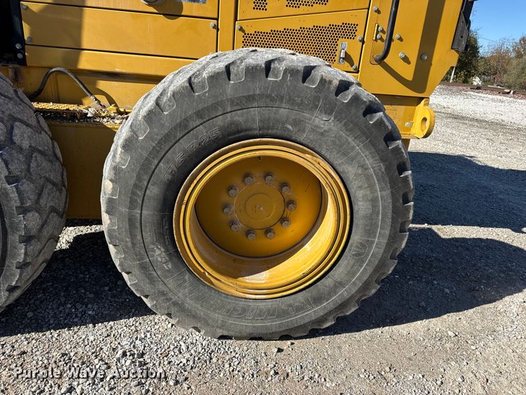 image for item DW6666 2009 Caterpillar 140M motor grader