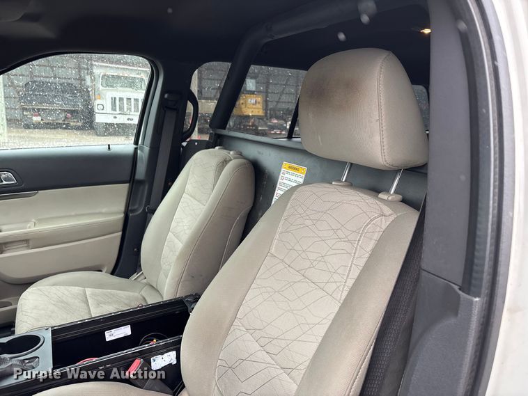 image for item DW7252 2011 Ford Explorer SUV