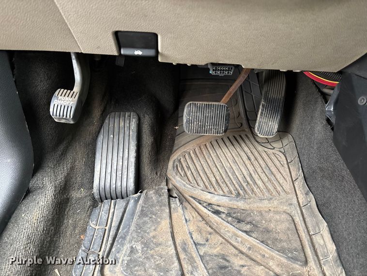 image for item DW7252 2011 Ford Explorer SUV