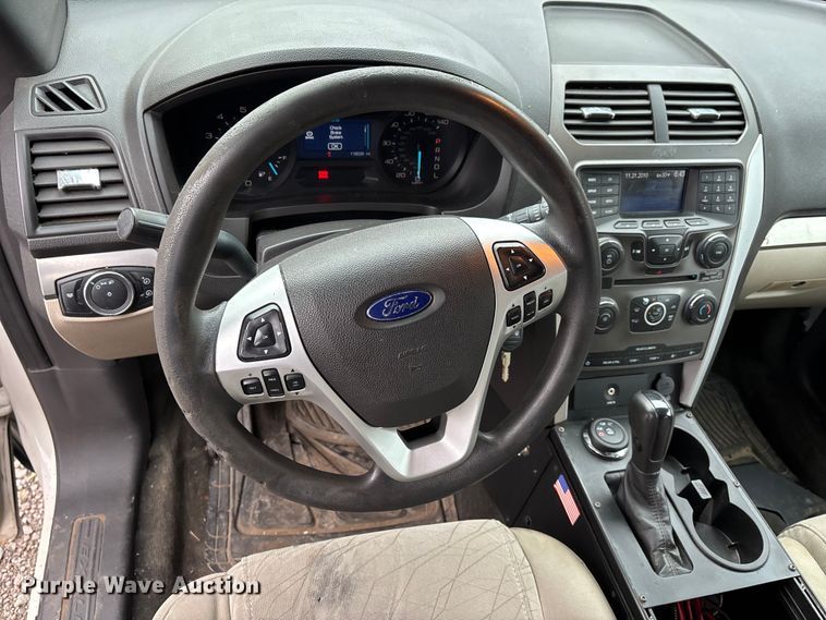 image for item DW7252 2011 Ford Explorer SUV