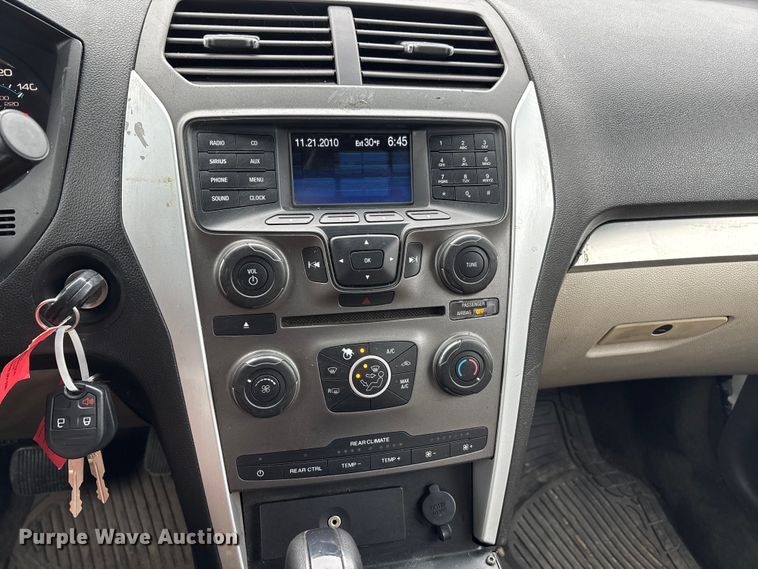 image for item DW7252 2011 Ford Explorer SUV