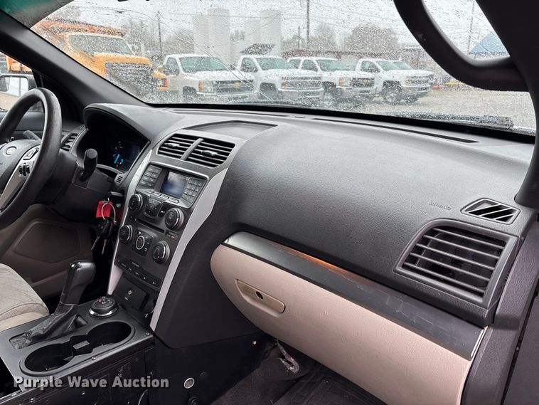 image for item DW7252 2011 Ford Explorer SUV