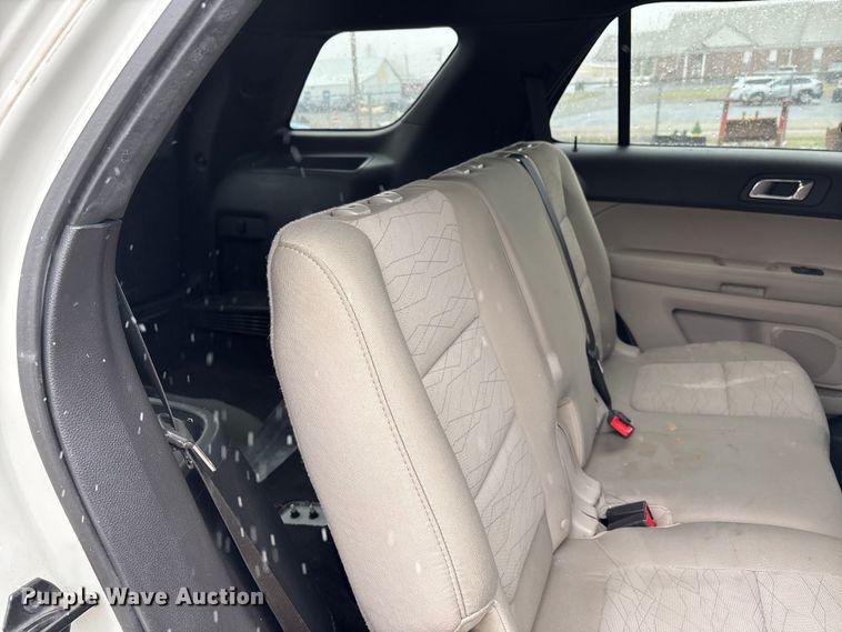 image for item DW7252 2011 Ford Explorer SUV