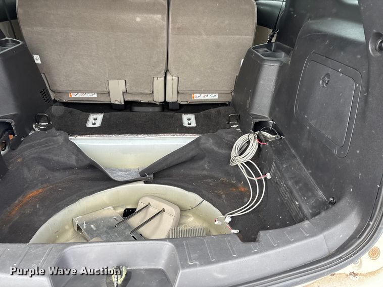 image for item DW7252 2011 Ford Explorer SUV