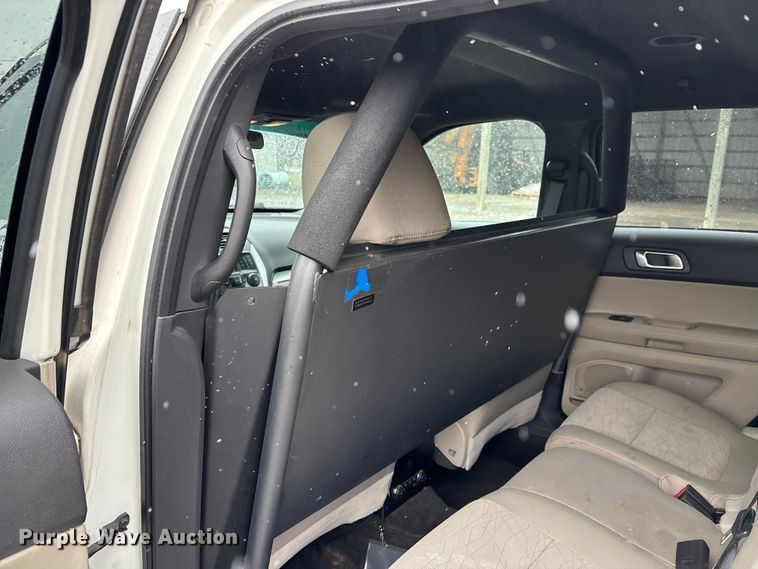 image for item DW7252 2011 Ford Explorer SUV