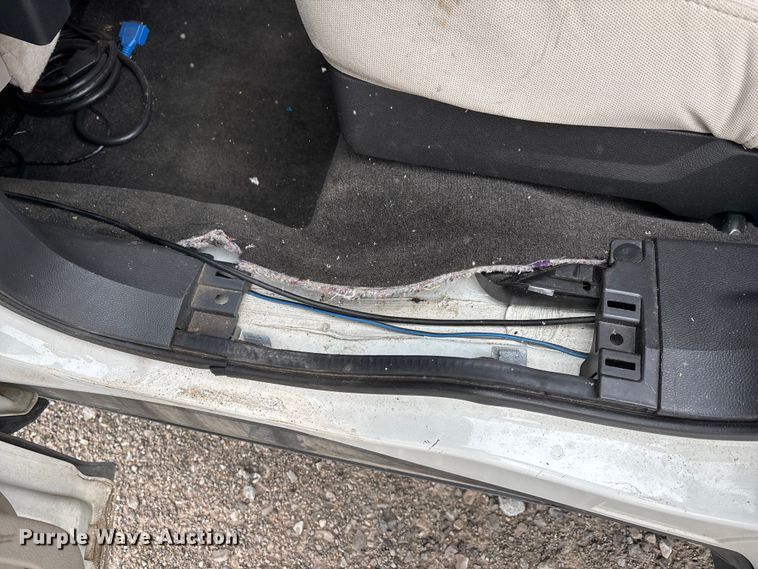 image for item DW7252 2011 Ford Explorer SUV