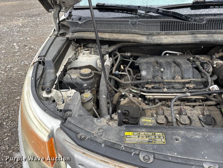 image for item DW7252 2011 Ford Explorer SUV