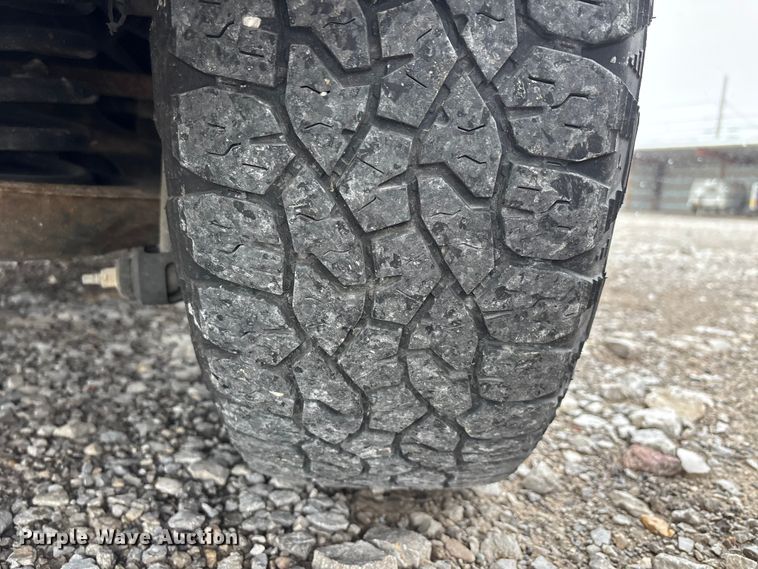 image for item DW7252 2011 Ford Explorer SUV