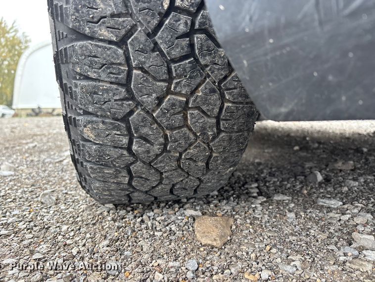 image for item DW7252 2011 Ford Explorer SUV