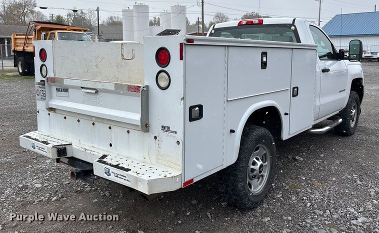 image for item DW7253 2015 Chevrolet Silverado 2500HD utility bed pickup truck