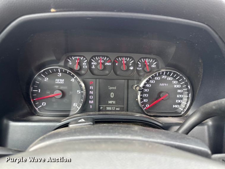 image for item DW7253 2015 Chevrolet Silverado 2500HD utility bed pickup truck