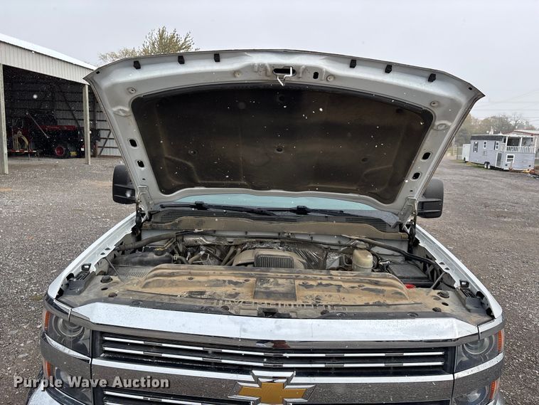 image for item DW7253 2015 Chevrolet Silverado 2500HD utility bed pickup truck