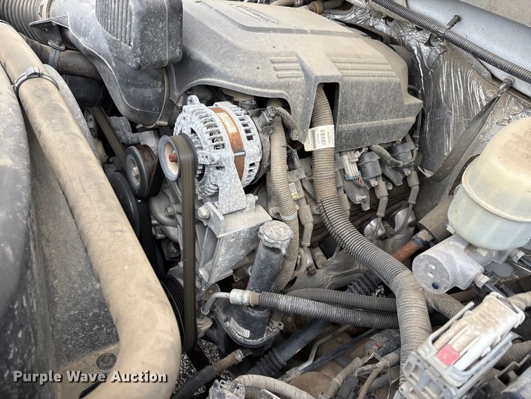 image for item DW7253 2015 Chevrolet Silverado 2500HD utility bed pickup truck