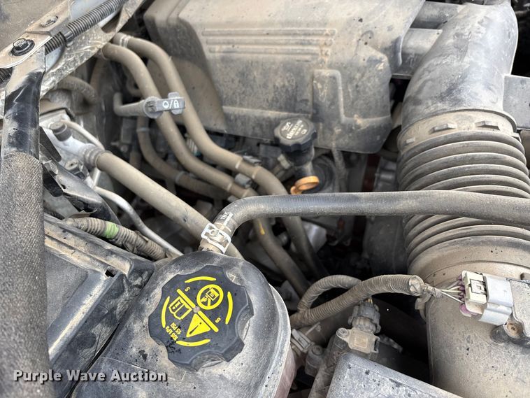 image for item DW7253 2015 Chevrolet Silverado 2500HD utility bed pickup truck