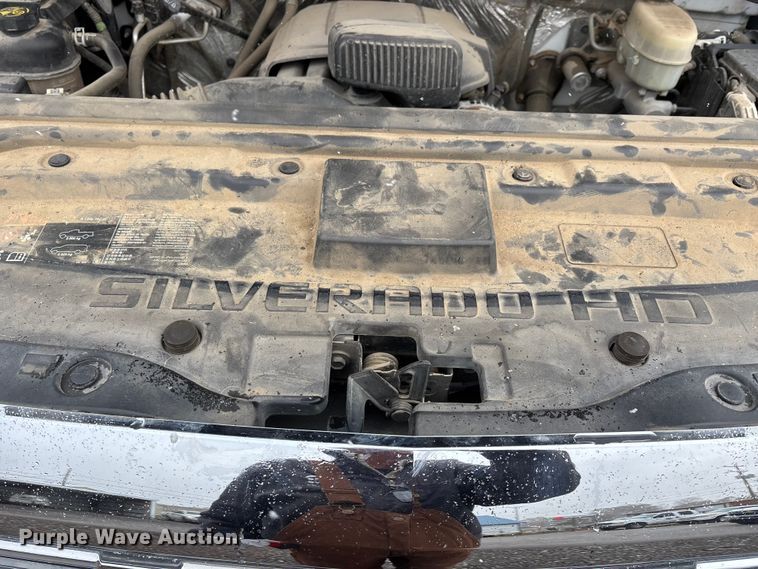 image for item DW7253 2015 Chevrolet Silverado 2500HD utility bed pickup truck