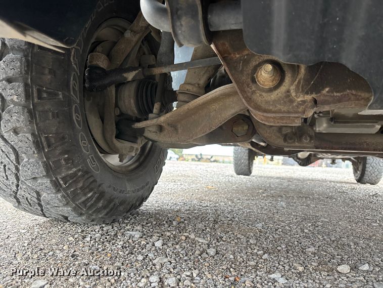 image for item DW7254 2014 Chevrolet Silverado 2500HD Crew Cab pickup truck