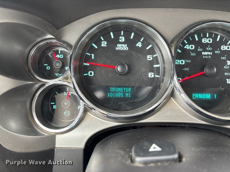 image for item DW7254 2014 Chevrolet Silverado 2500HD Crew Cab pickup truck