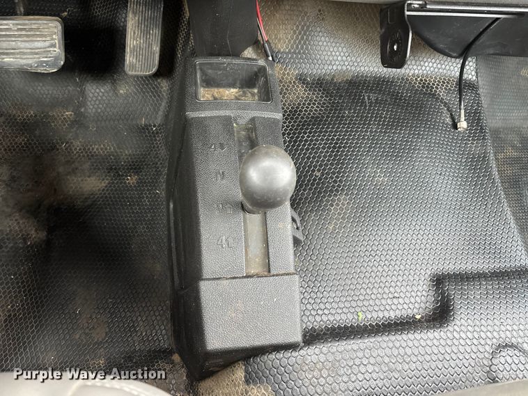 image for item DW7254 2014 Chevrolet Silverado 2500HD Crew Cab pickup truck