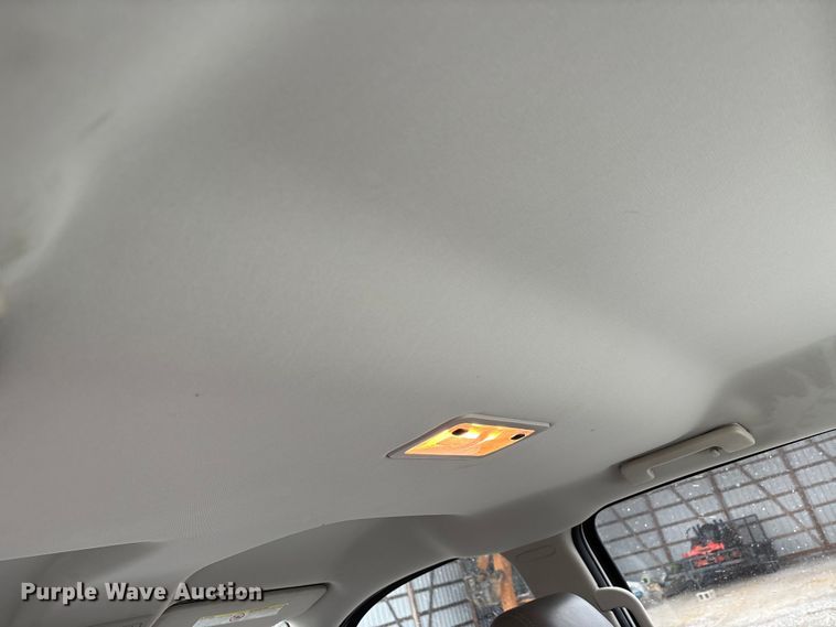 image for item DW7254 2014 Chevrolet Silverado 2500HD Crew Cab pickup truck