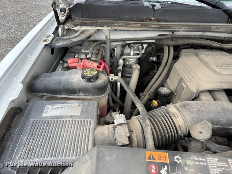 image for item DW7254 2014 Chevrolet Silverado 2500HD Crew Cab pickup truck