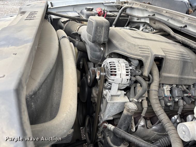 image for item DW7254 2014 Chevrolet Silverado 2500HD Crew Cab pickup truck