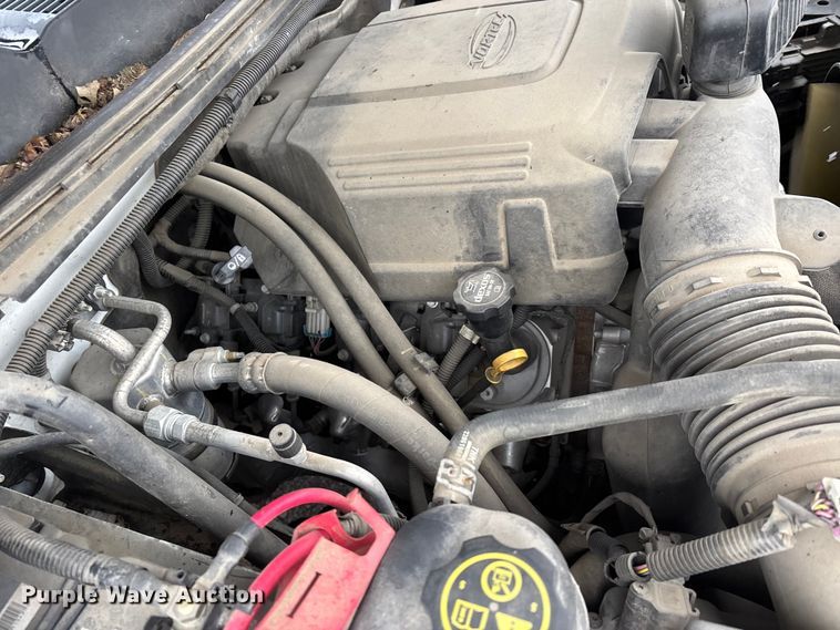 image for item DW7254 2014 Chevrolet Silverado 2500HD Crew Cab pickup truck