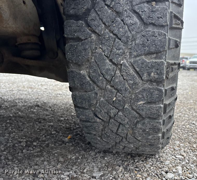 image for item DW7254 2014 Chevrolet Silverado 2500HD Crew Cab pickup truck