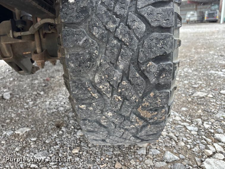 image for item DW7254 2014 Chevrolet Silverado 2500HD Crew Cab pickup truck