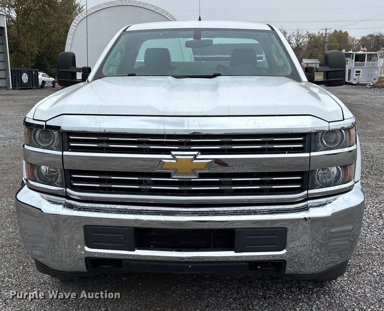 image for item DW7255 2015 Chevrolet Silverado 2500HD utility bed pickup truck