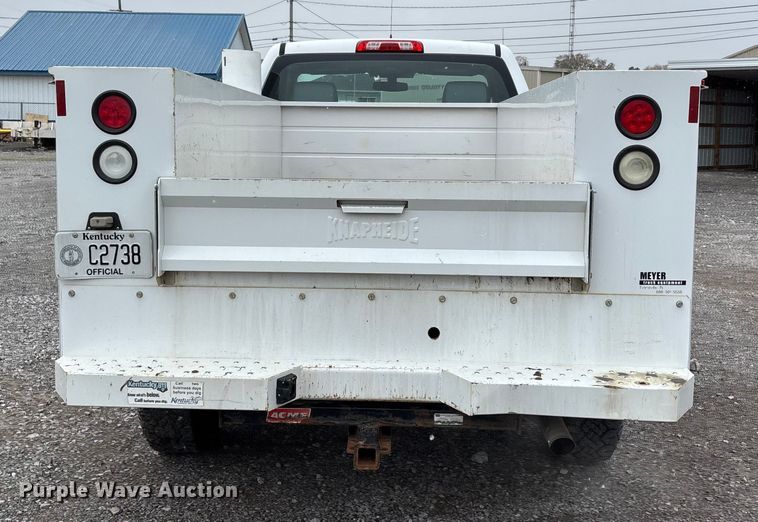 image for item DW7255 2015 Chevrolet Silverado 2500HD utility bed pickup truck