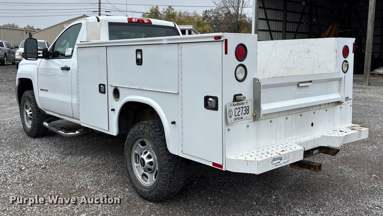 image for item DW7255 2015 Chevrolet Silverado 2500HD utility bed pickup truck