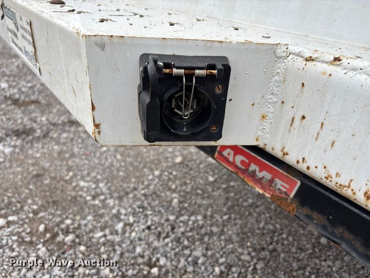 image for item DW7255 2015 Chevrolet Silverado 2500HD utility bed pickup truck