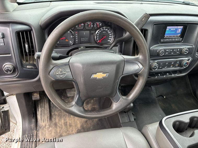 image for item DW7255 2015 Chevrolet Silverado 2500HD utility bed pickup truck