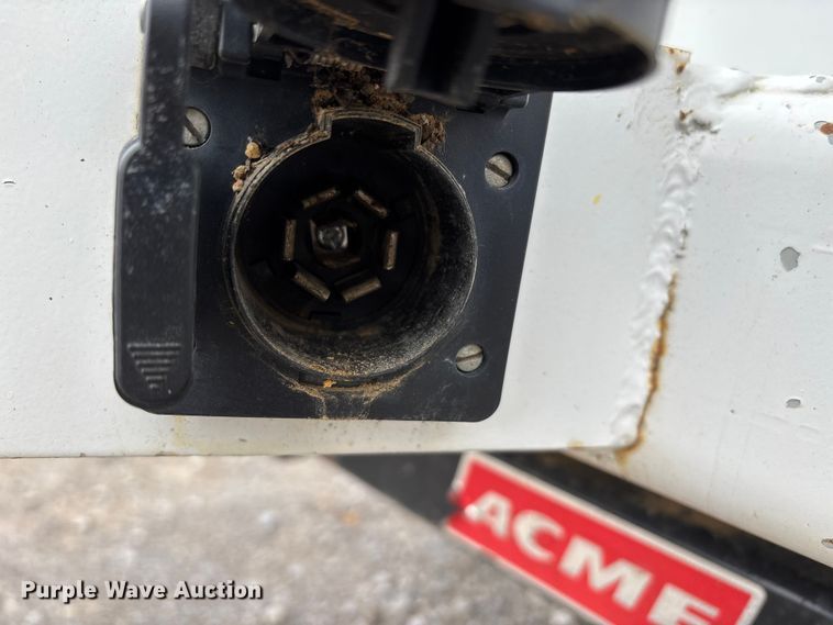 image for item DW7256 2014 Chevrolet Silverado 2500HD utility bed pickup truck