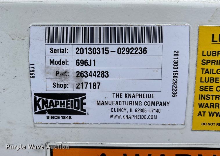 image for item DW7256 2014 Chevrolet Silverado 2500HD utility bed pickup truck