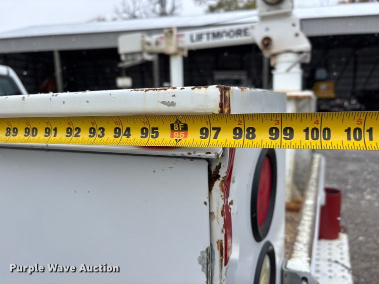 image for item DW7256 2014 Chevrolet Silverado 2500HD utility bed pickup truck