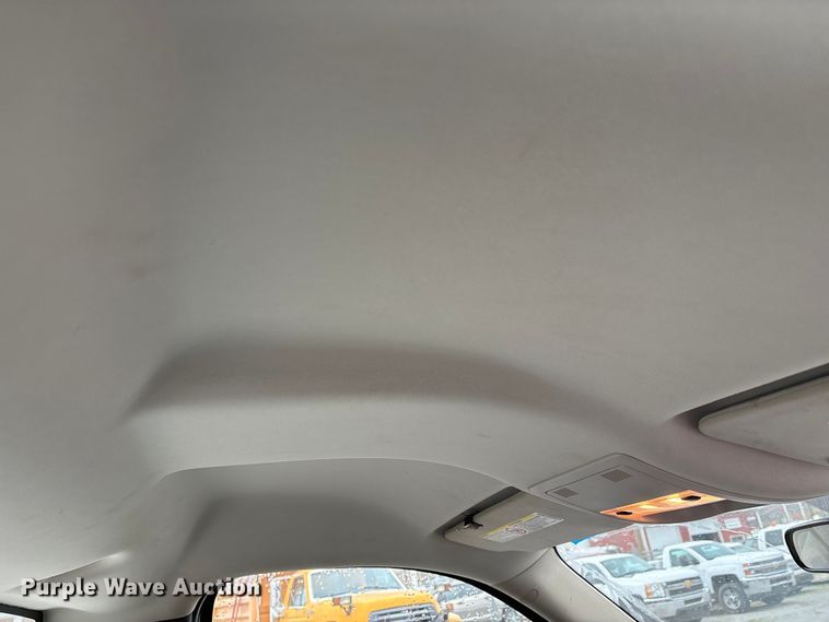 image for item DW7256 2014 Chevrolet Silverado 2500HD utility bed pickup truck