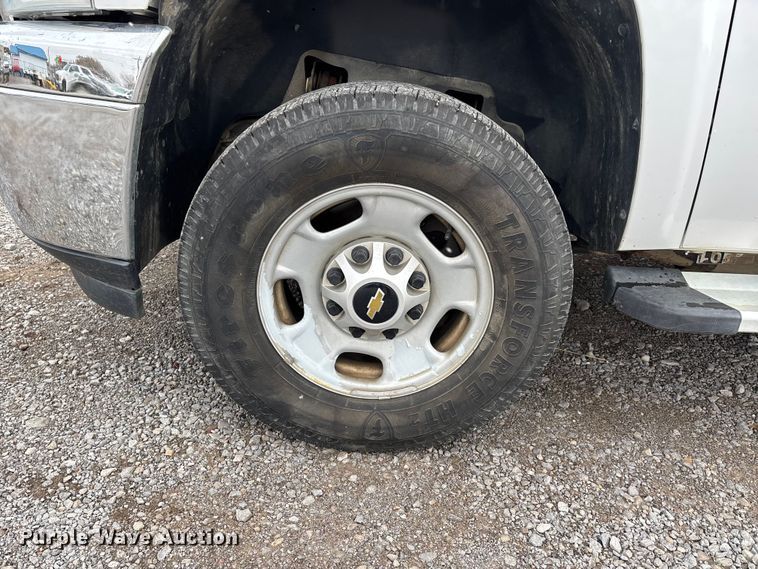 image for item DW7256 2014 Chevrolet Silverado 2500HD utility bed pickup truck