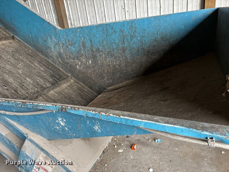 image for item DW7259 2020 Marathon Gemini 3560 trash compactor