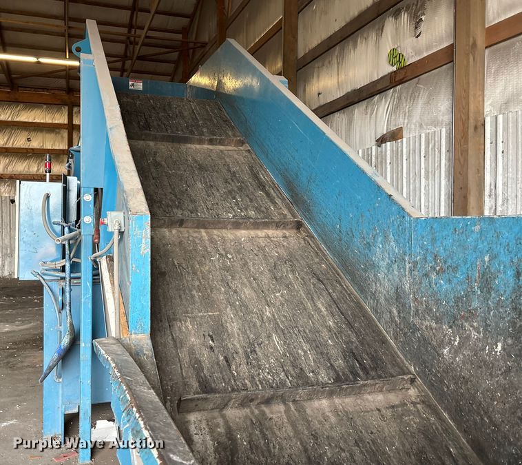 image for item DW7259 2020 Marathon Gemini 3560 trash compactor