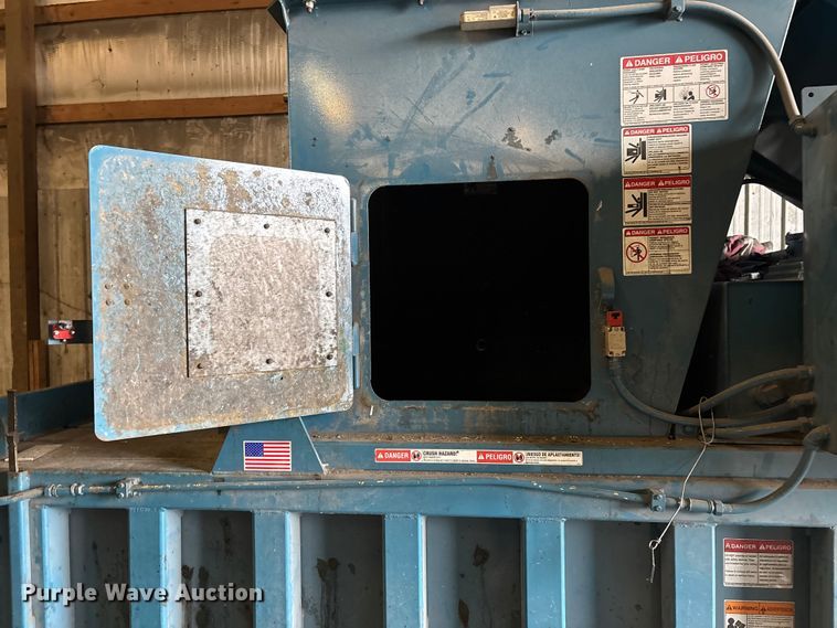 image for item DW7259 2020 Marathon Gemini 3560 trash compactor