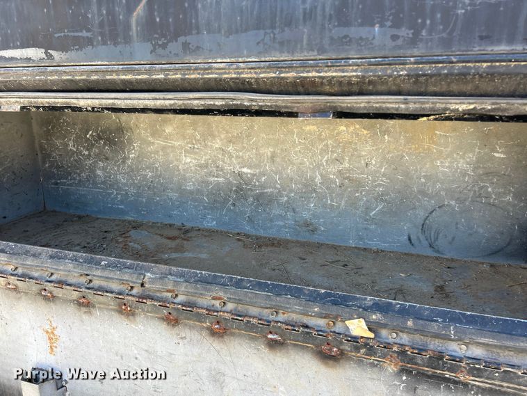 image for item DX1494 1990 Ford C8000 flatbed truck