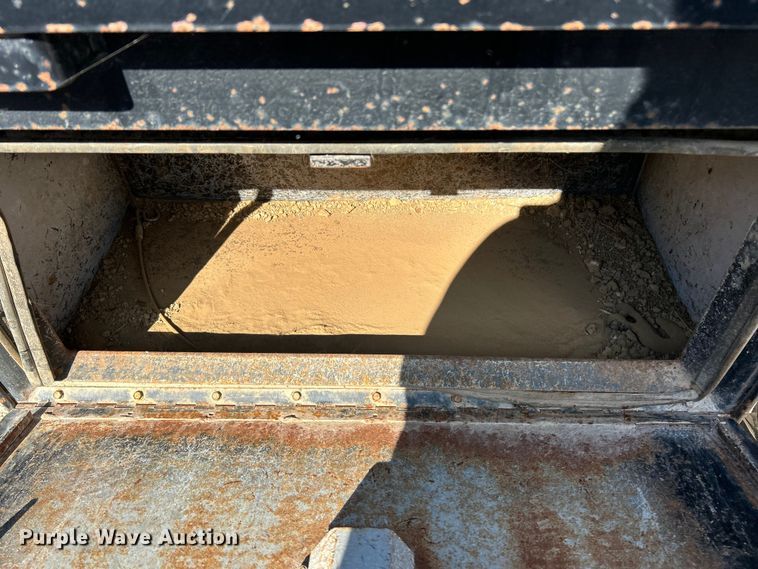 image for item DX1494 1990 Ford C8000 flatbed truck