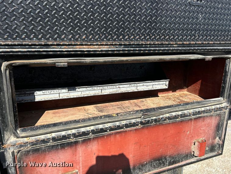 image for item DX1494 1990 Ford C8000 flatbed truck