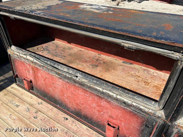 image for item DX1494 1990 Ford C8000 flatbed truck