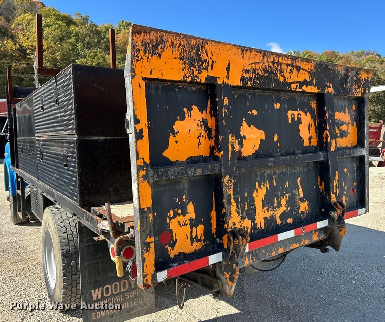 image for item DX1494 1990 Ford C8000 flatbed truck